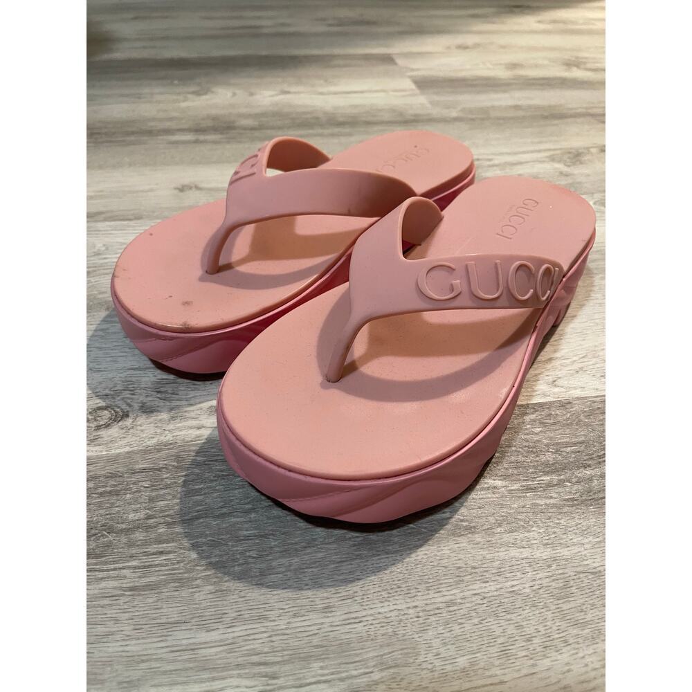 Gucci Wild Rose Rubber Flip Flop - Picture 2 of 5